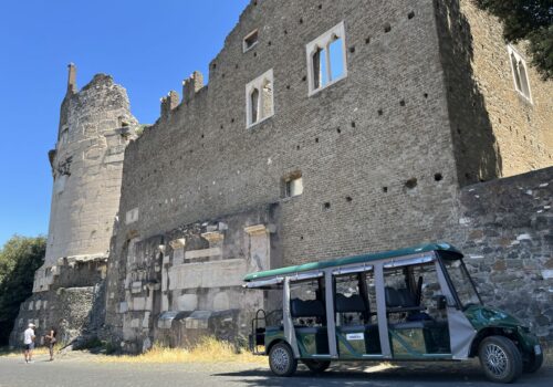 Scopri l’Appia Antica con le Visite Guidate in Golf Cart: Un’Opportunità per Tutti!